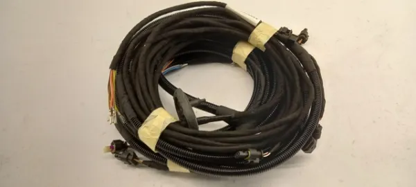 Cable de sensor de aparcamiento del parachoques delantero 31659499 Volvo