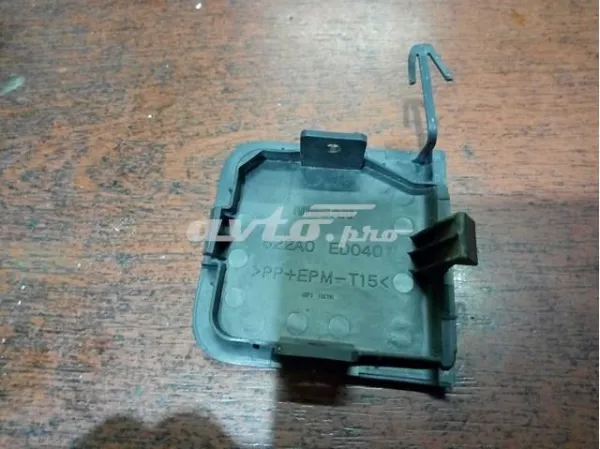 Tapa del enganche de remolcado delantera Nissan Tiida ASIA