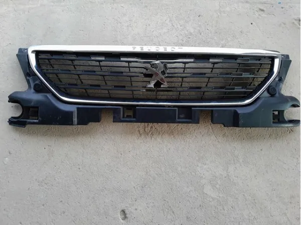 Parrilla 9816027280 Peugeot/Citroen
