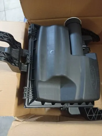 Caja del filtro de aire CC119600CK Ford