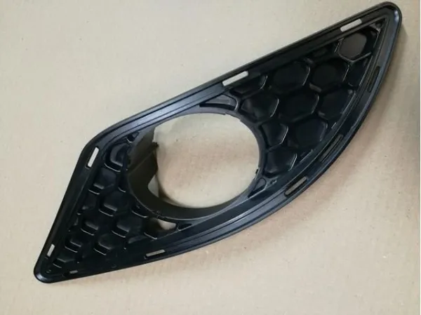 Tapa de rejilla de faro antiniebla delantero derecho A2218850253 Mercedes