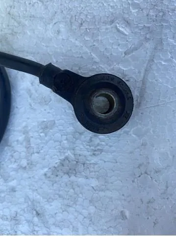Sensor de detonacion 90528671 General Motors