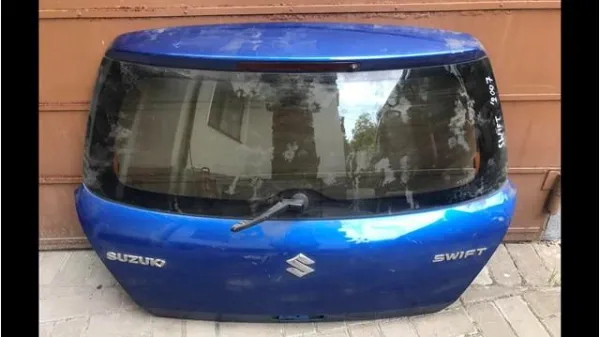 Comprar Puerta trasera Suzuki Swift III RS