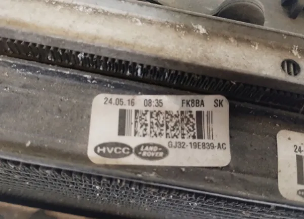 Radiador J9C7323 Jaguar