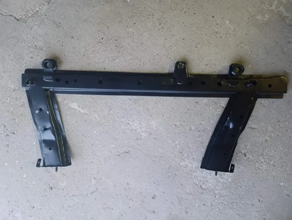 Subchasis delantero soporte motor delantero 60L134 Polcar