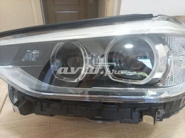 Faro izquierdo 8739647 BMW
