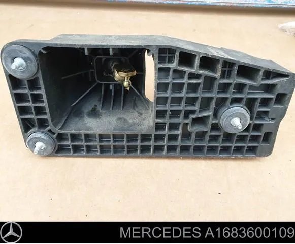 Pomo Mercedes A W168