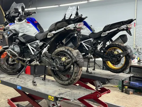  46628533657 BMW