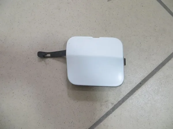 Comprar Tapa del enganche de remolcado delantera Renault LOGAN I LS