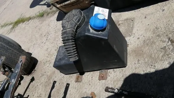 Deposito AdBlue 504362043 Iveco
