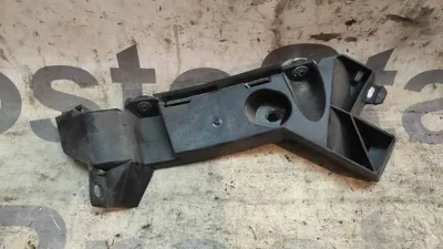 Soporte de parachoques trasero izquierdo VAG 6J4807393