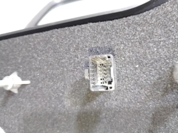 Espejo de retrovisor derecho 963012879R Renault (RVI)
