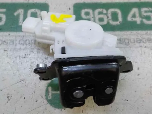 Cerradura de maletero Toyota Corolla E21