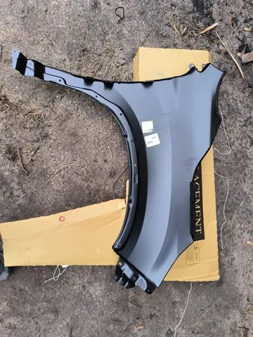 Aleta delantera izquierda 72X201 Polcar