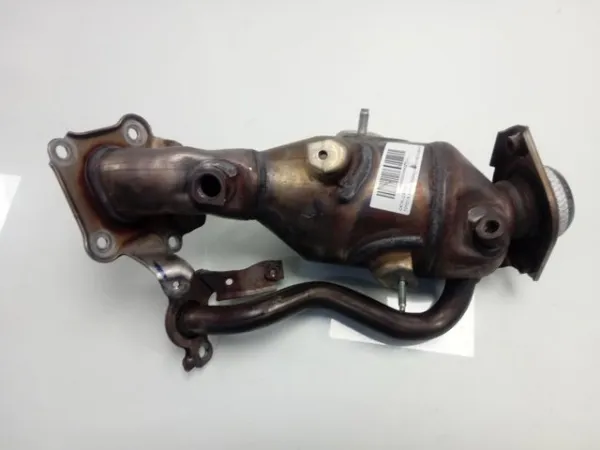 Colector de escape Toyota Yaris P21