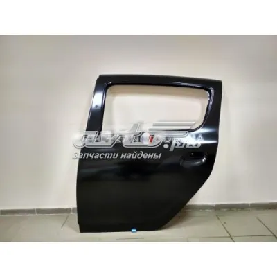 Puerta trasera izquierda RENAULT 821017625R