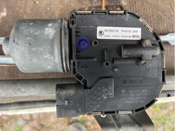 Motor limpiaparabrisas 5E1955119 VAG