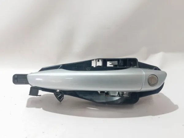 Manija exterior izquierda de puerta delantera 980297811T Opel