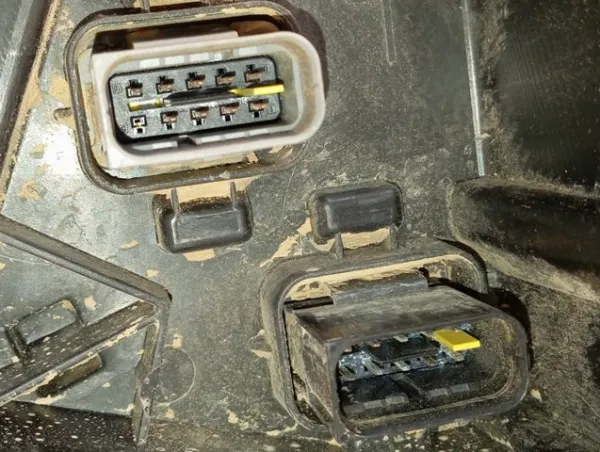 Faro izquierdo 1675889580 Peugeot/Citroen