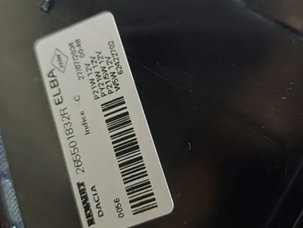 Piloto trasero derecho 265501832R Renault (RVI)