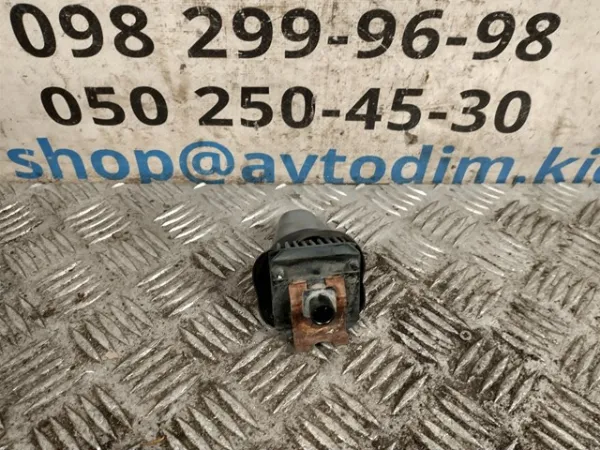 Boquilla del lavador de faros delanteros 86640FC021 Subaru