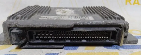 ECU 7700875745 Renault (RVI)