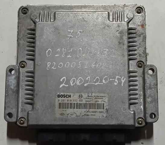 ECU 281010632 Renault (RVI)