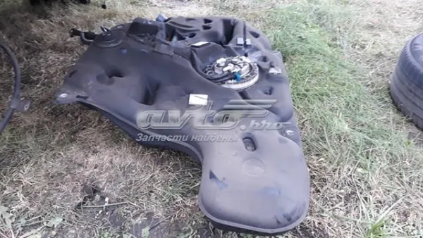 Depósito de combustible Toyota Auris JPP