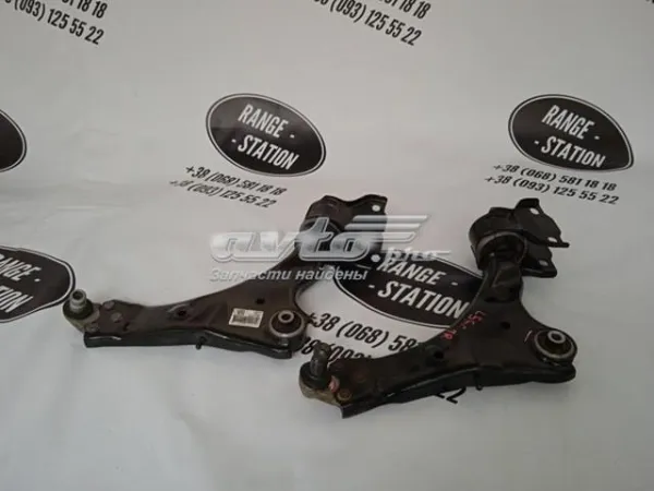 Brazo inferior derecho de la suspensión delantera LR060046 Land Rover