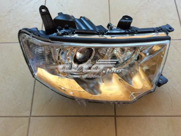 Faro derecho 8301B622 Mitsubishi