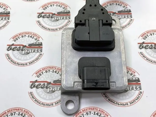 Sensor de óxidos de nitrógeno NOx A000905151287 Mercedes