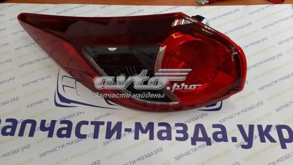Piloto trasero exterior izquierdo KD3351160D Mazda