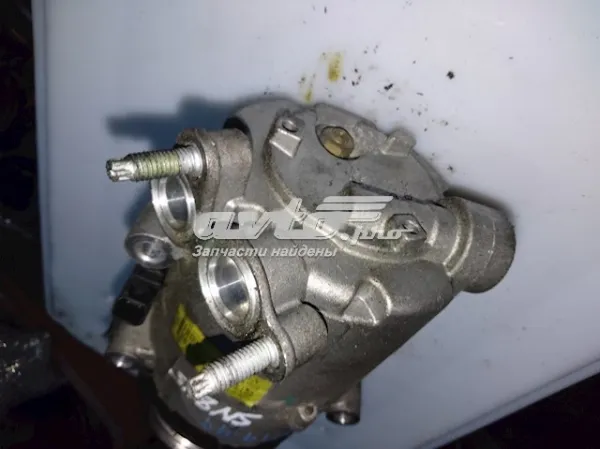 Compresor de aire acondicionado AV6119D629DB Land Rover
