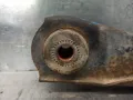 Brazo inferior izquierdo de la suspensión delantera Toyota Hiace H5