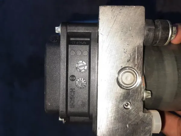 476600457R Renault (RVI) Módulo hidráulico ABS