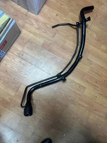 Tubo del depósito al cuello de llenado Q3760269 Q-fix