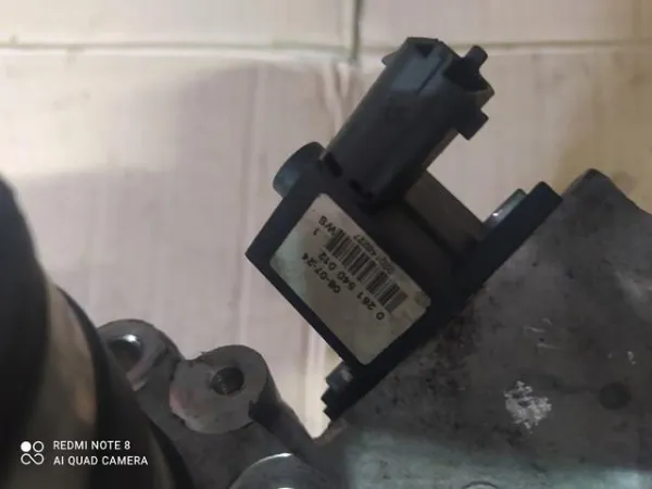 Regulador de presión de combustible 0261540012 Bosch