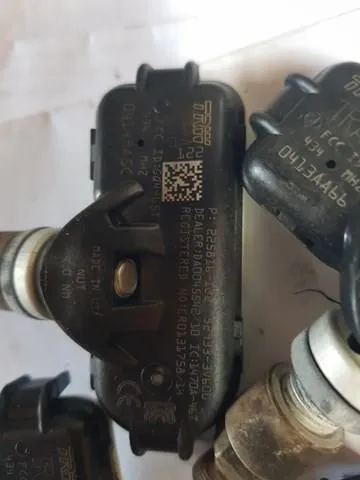 Sensor De Presion De Neumaticos HYUNDAI 529333V600