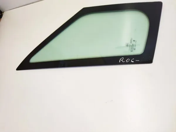 Cristal de ventanilla fija de puerta delantera derecha 1363017080 Fiat/Alfa/Lancia