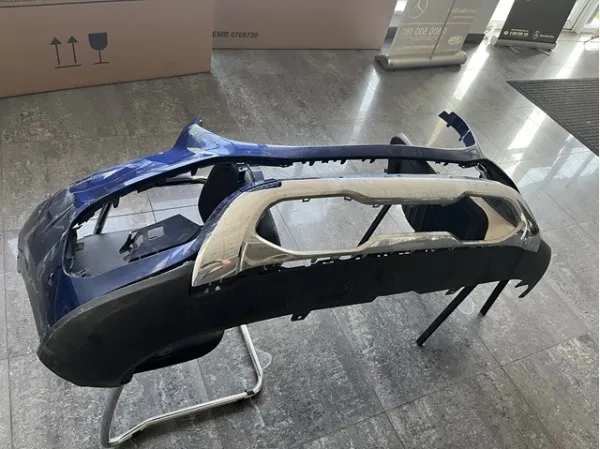 Paragolpes 16788065009999 Mercedes
