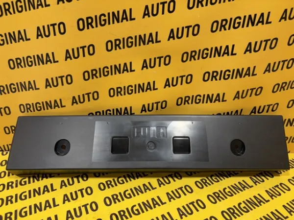 Soporte de matrícula delantera 962105NK0A Nissan/Infiniti