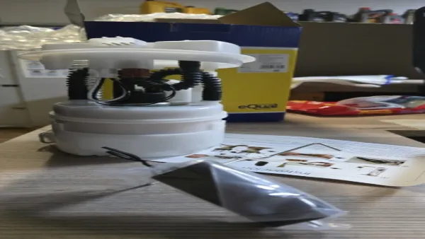 Bomba de gasolina 313011313157 Magneti Marelli