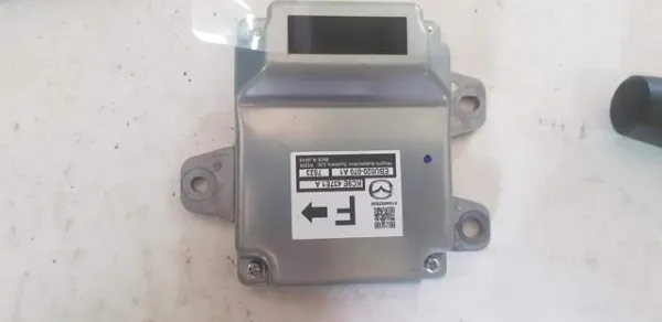 Módulo del freno de estacionamiento electromecánico KC9E437E1A Mazda