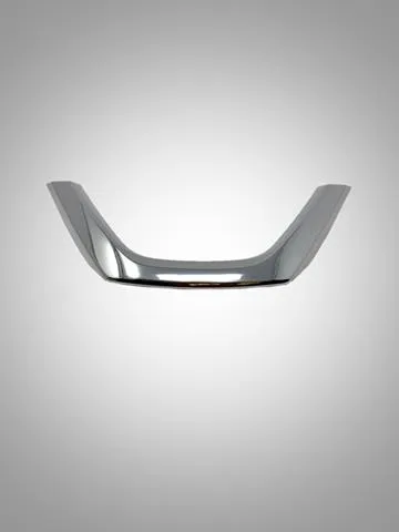 Embellecedor inferior de la parrilla del radiador 623826MA0A Nissan/Infiniti
