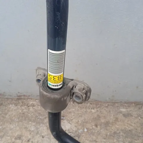 Estabilizador delantero 9847241280 General Motors