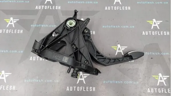 Pedal embrague 5Q1721321C VAG