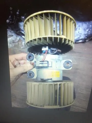  641183724939 BMW