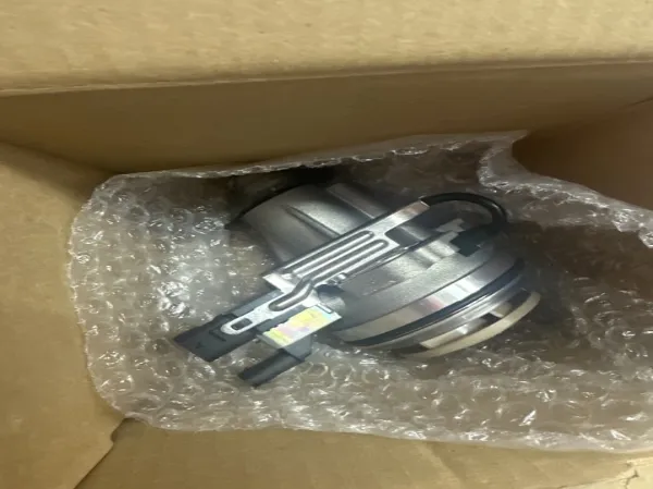 Bomba de agua LR121418 Land Rover