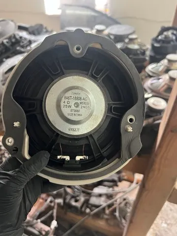 Altavoz de la puerta delantera 8A6T18808AC Ford