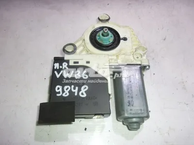 Motor del elevalunas de la puerta delantera derecha VAG 1K0959702K